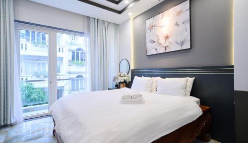 Deluxe Double Room with Balcony