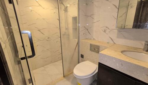 Bed in 6-Bed Male Dormitory Room - Shared Bathroom