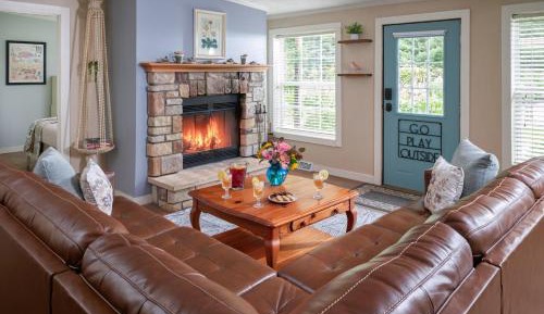 Three-Bedroom House- Creekside