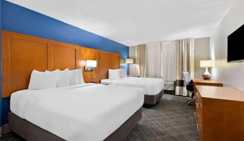 Queen Room with Two Queen Beds - Non-Smoking