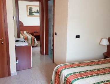 Comfort Triple Room with Shower