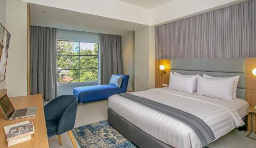 Premier Room
