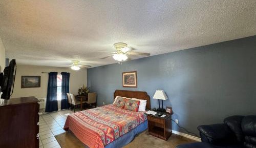 Standard Family Room
