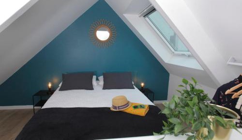 One-Bedroom Apartment - Sea Side