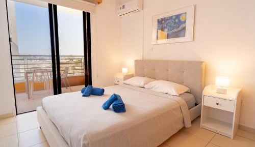 Apartment with Balcony