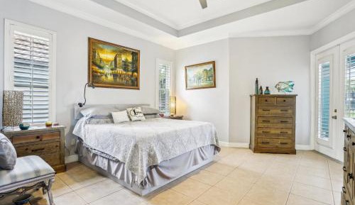 Deluxe King Suite