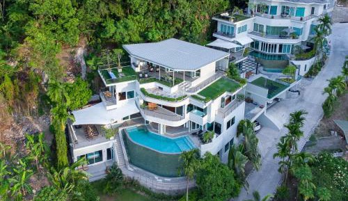 Villa with Sea View