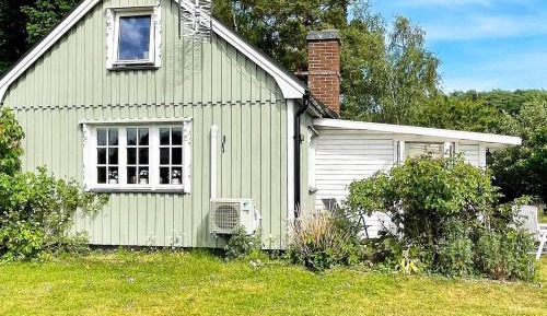 One-Bedroom Holiday Home