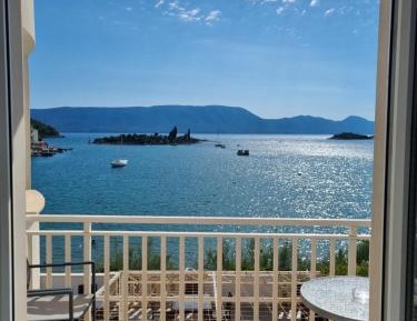Studio Apartment with Sea View