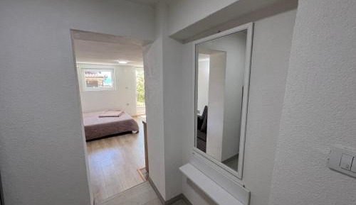 Superior One-Bedroom Apartment