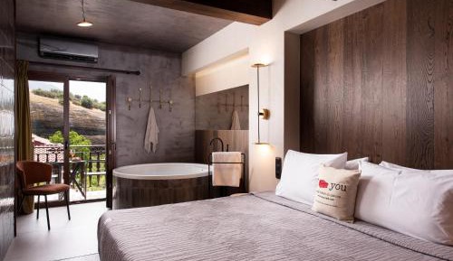 The Jacuzzi Suite with Fireplace & Steam Shower