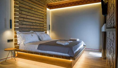 Double Room with Mountain View