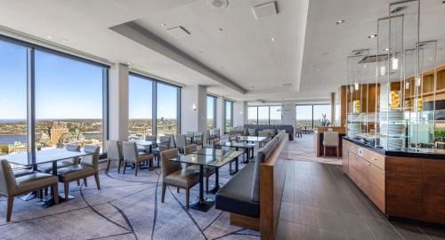 Executive King Room