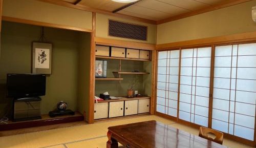Japanese-Style Room