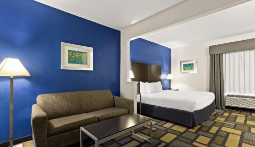 King Suite with Sofa Bed - Non-Smoking