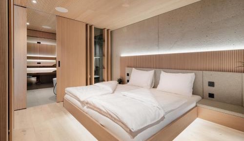 Suite with Sauna