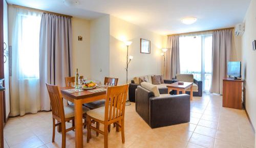 Two-Bedroom Apartment with Balcony and Pool View