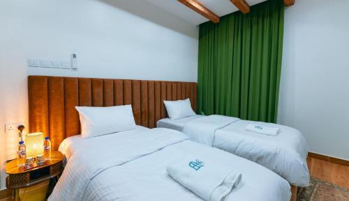 Twin Room with Private Bathroom