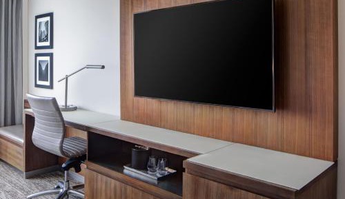 1 Bedroom Executive Suite, 1 King, Sofa bed