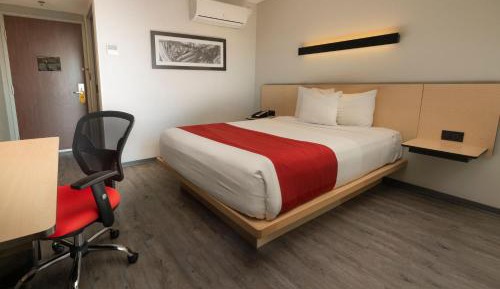 Queen Room