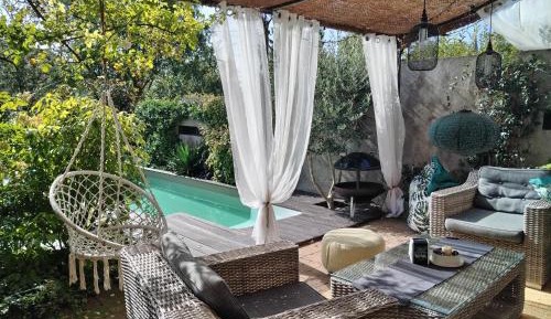 Double Room with Private External Bathroom