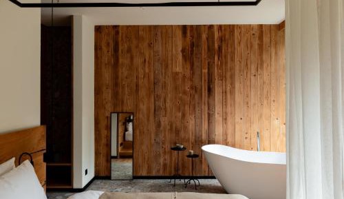 Deluxe Double Room with Bath