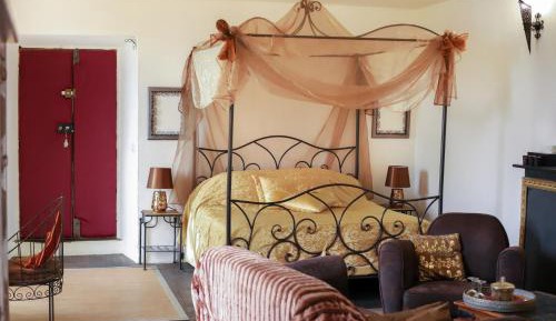 Suite with Garden View