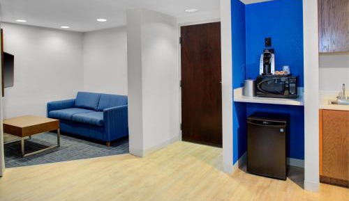 King Suite with Sofa Bed
