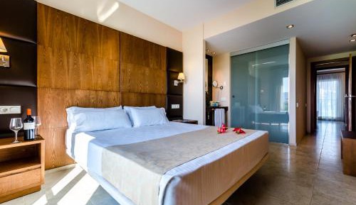 Two-Bedroom Apartment (Ground Floor)