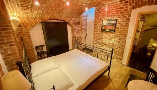 Economy Double Room - Basement