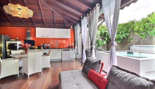 Villa with Garden View