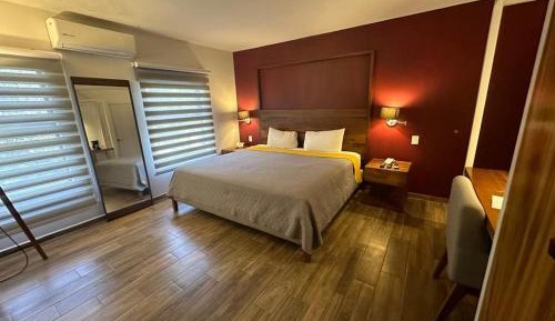 Deluxe Queen Room