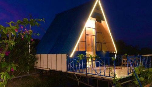 Bungalow with Garden View