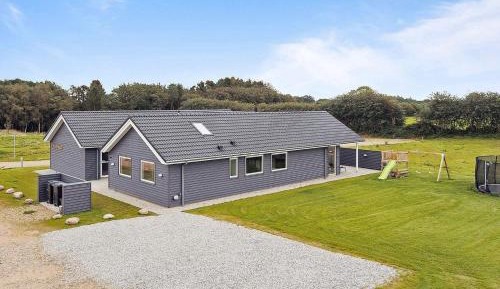 Five-Bedroom Holiday Home