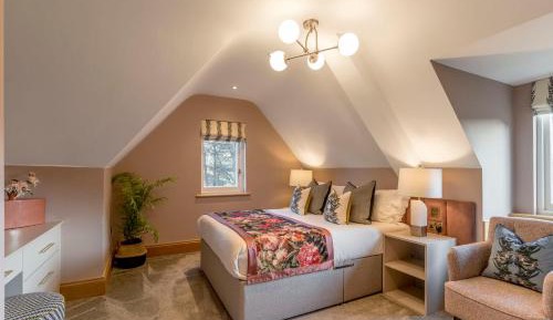 Deluxe Double or Twin Room