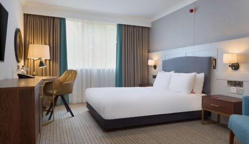 Queen Room - Mobility Access