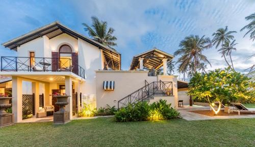 Garden Access Premier Room with Sun Loungers & Jaccuzzi - Complimentary Evening Tea Service & Snacks, Early Check-in & Late Check-out (on availability)