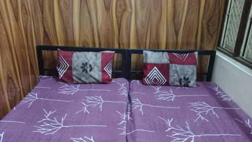 Triple Room with Shared Bathroom
