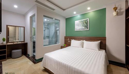 Queen Room