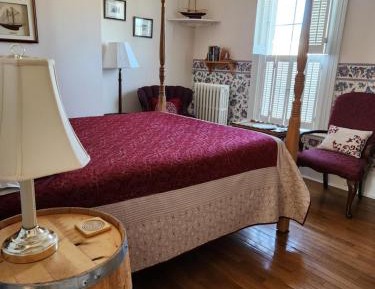 Queen Room