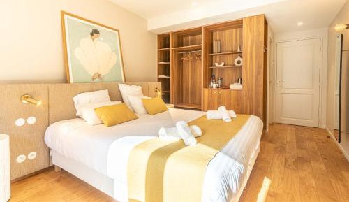 Superior King Room