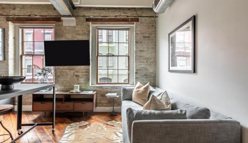 One-Bedroom Apartment
