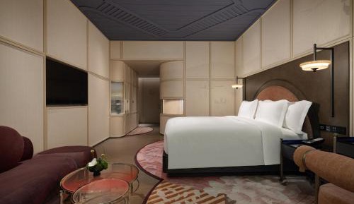 Standard King Room