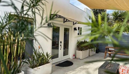 Villa with Garden View