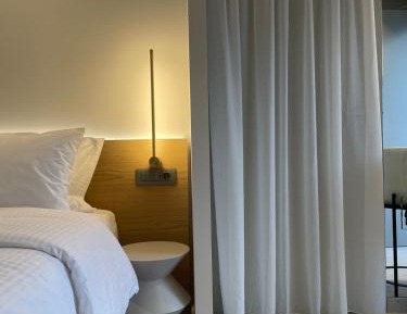 Deluxe Double Room with Balcony and Sea View