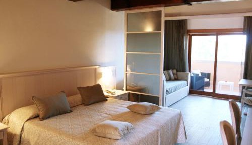 Junior Suite with Garden View