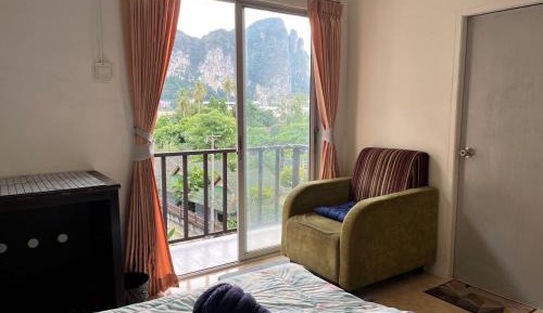 Single Room with Mountain View