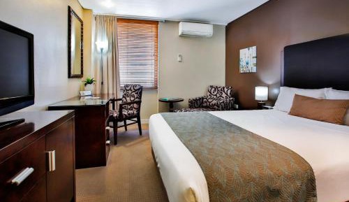 Executive Queen Room