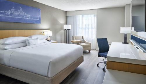 Guest Room, 1 King