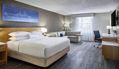 Junior King Suite